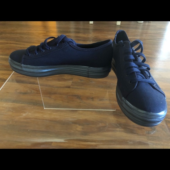 Keds Triple Kick Shimmer Sneakers - Picture 3 of 4